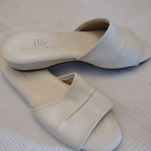 Daniel Green  Dormies slippers